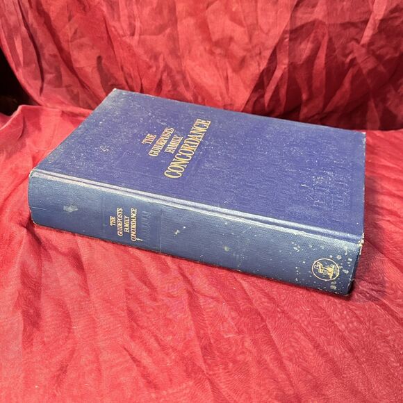 1982 The Guideposts Family Concordance to the Bible Blue Hardcover Catholic - Picture 2 of 14